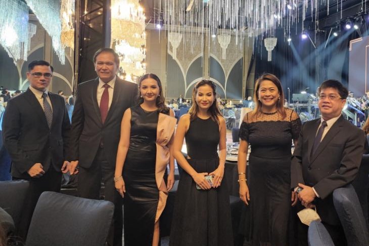 DivinaLaw at GMA Thanksgiving Gala